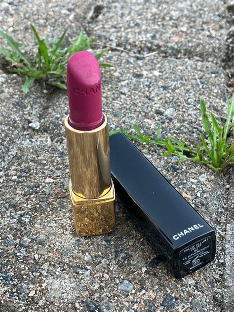 chanel rouge allure velvet lipstick 50 la romanesque|Chanel Rouge Allure lipstick review.